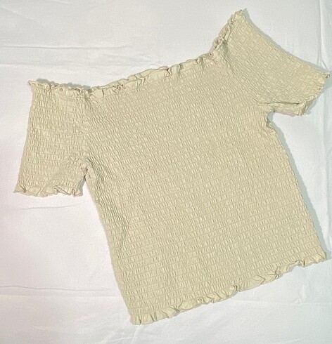 H&M H&M omzu açık crop büzgülü tshirt