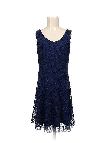 PreLoved Kısa Elbise %70 İndirimli.