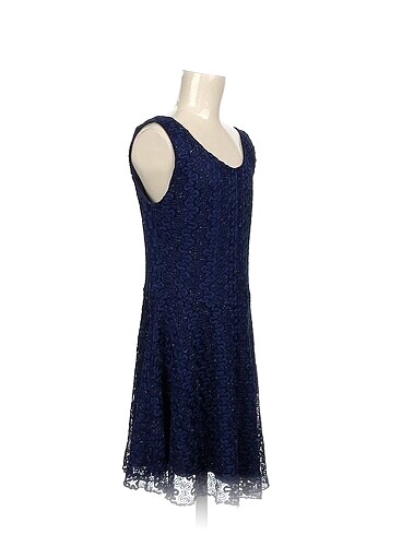 Vintage Love PreLoved Kısa Elbise %70 İndirimli.