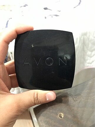 Avon pudra
