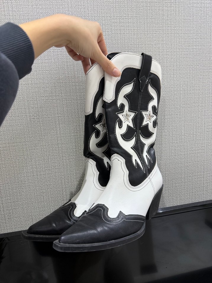 Beyaz Siyah Desenli Deri kovboy Bot - Görsel 2