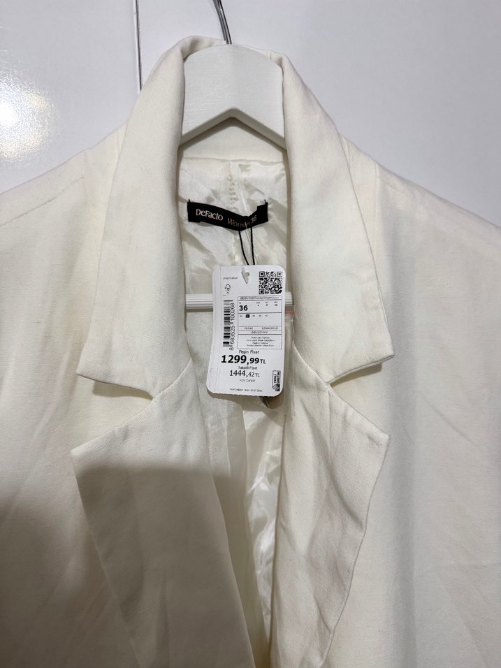 Düğmeli Beyaz Kadın Keten Blazer Ceket - Görsel 2