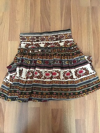 Desenli mini etek
