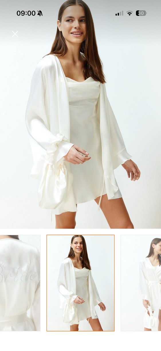 Nakışlı Beyaz Mini Kadın Sabahlık - Görsel 3