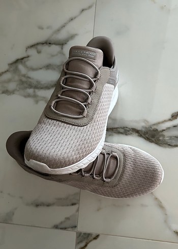 Skechers spor ayakkabı
