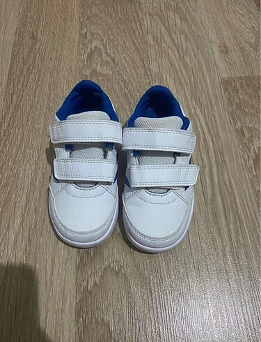 Adidas çocuk ayakkabısı