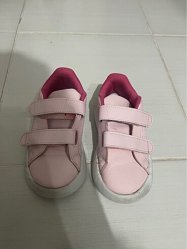 Adidas çocuk ayakkabısı