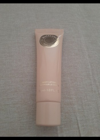 burberry goddess vücut losyonu 30 ml
