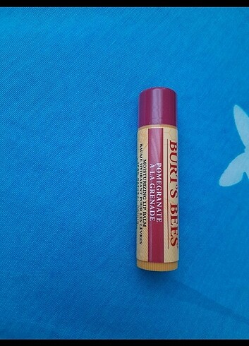 Burts bees pomegranate dudak balm
