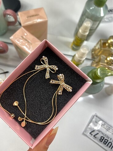 gold incili küpe