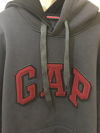 GAP sweat