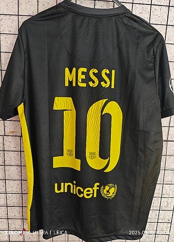 BARCELONA MESSİ SİYAH NOSTALJİ FORMA
