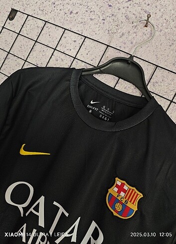 l/xl Beden BARCELONA MESSİ SİYAH NOSTALJİ FORMA