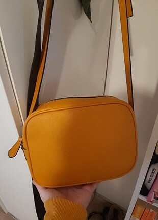 H&M ASKILI ÇANTA