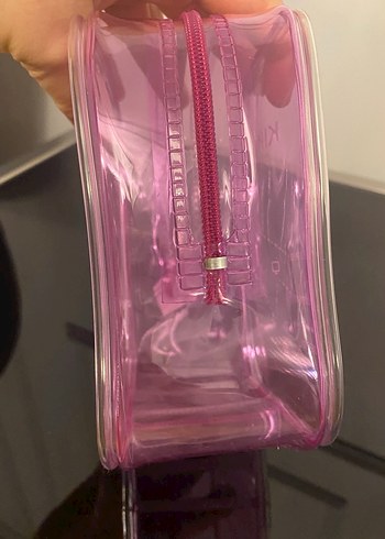 KIKO Milano Pembe Parlak Makyaj Çantası - Görsel 4