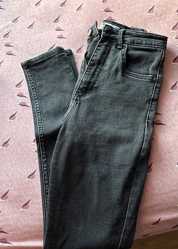 Bershka Skiny Jean