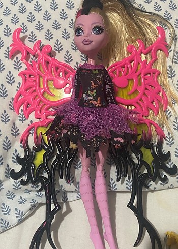 Beden MONSTER HİGH BONİTA FEMUR