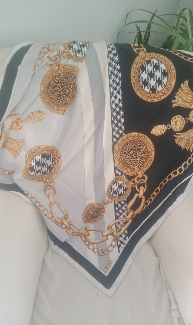 piramit eşarp - Görsel 3