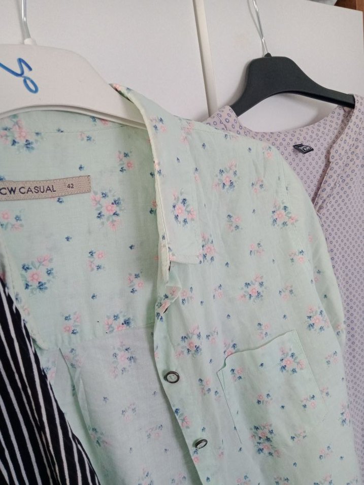 Çiçek Desenli V Yakalı Bohem Kadın Gömlek - Görsel 2