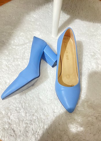 37 Beden Mavi Kürklü Stiletto Topuklu Kadın Ayakkabı