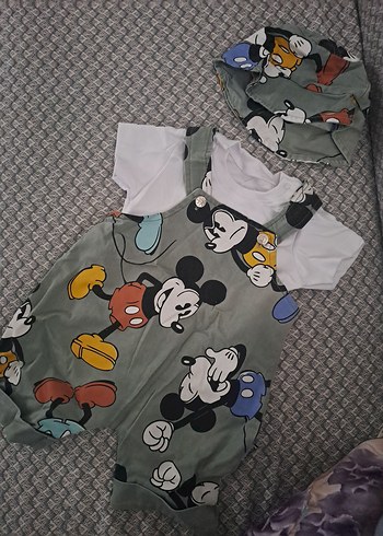 Gri Baskılı Erkek Çocuk Tulum ve Şapka