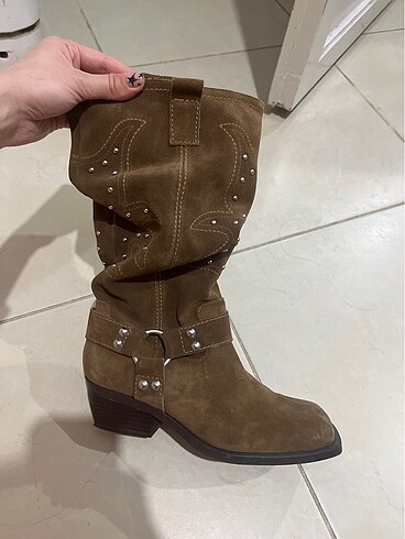 38 Beden Stradivarius zımbalı deri kovboy çizmesi