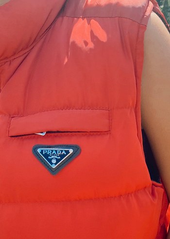 Kadın Kırmızı Prada Şişme Yelek - Görsel 3