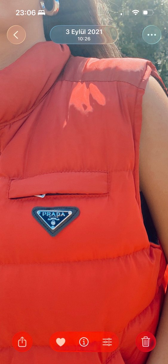 Kadın Kırmızı Prada Şişme Yelek - Görsel 3