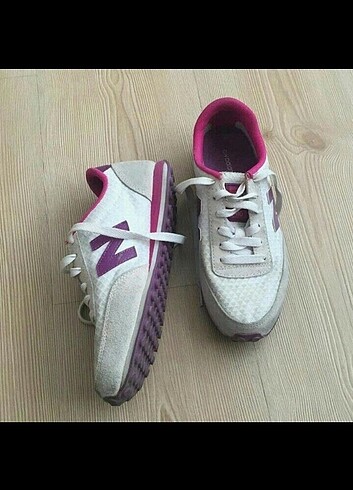 37,5 Beden New balance spor ayakkabı 