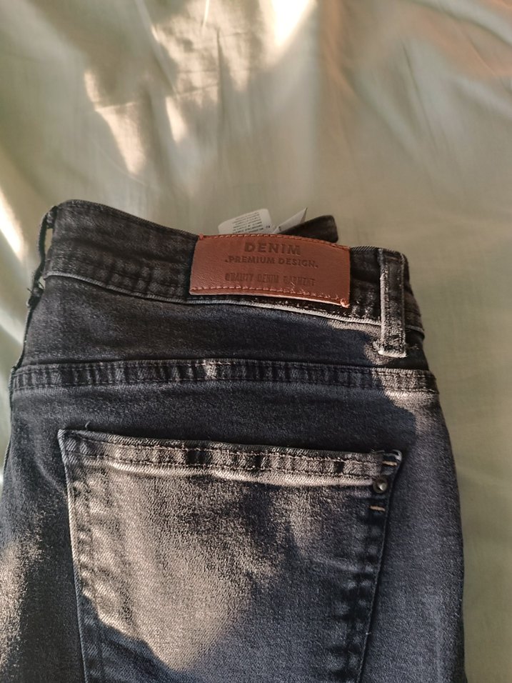 Düğmeli Gri Kadın Midi Boy Bol Kesim Jean - Görsel 3