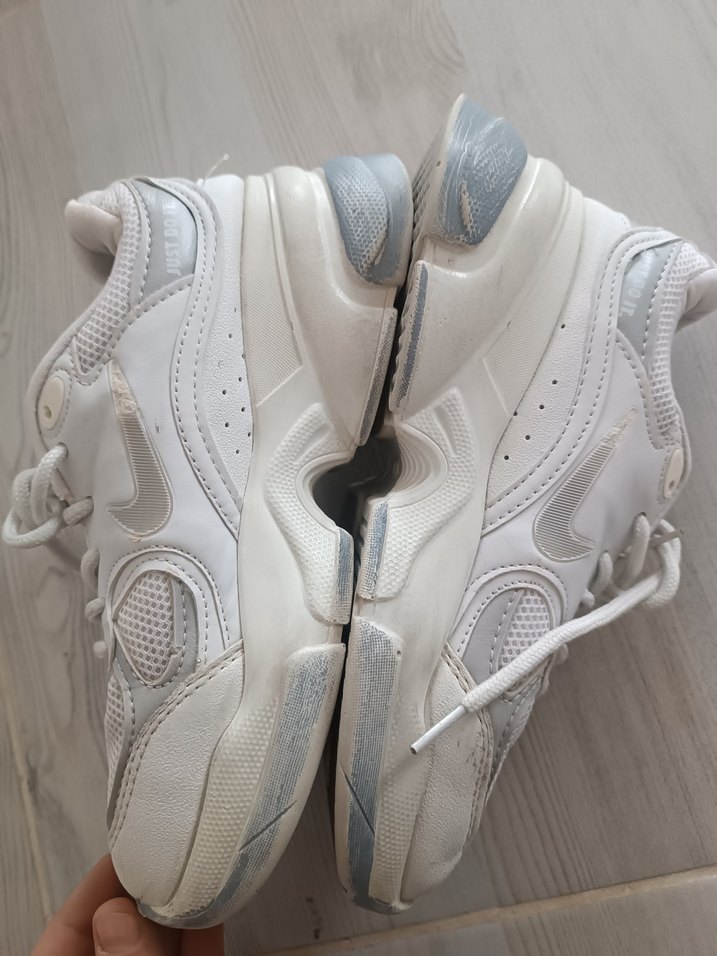 Beyaz Bağcıklı Spor Kadın Sneaker - Görsel 3