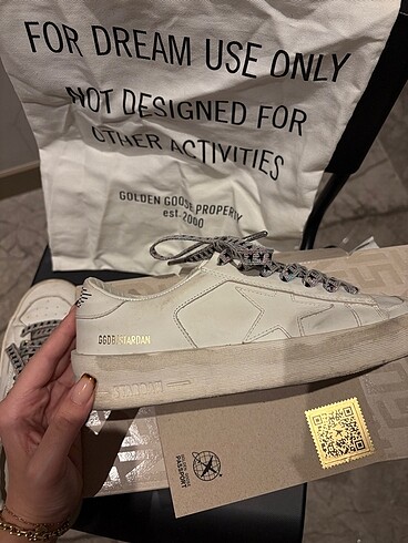37 Beden beyaz Renk Golden goose stardan kadın beyaz sneaker