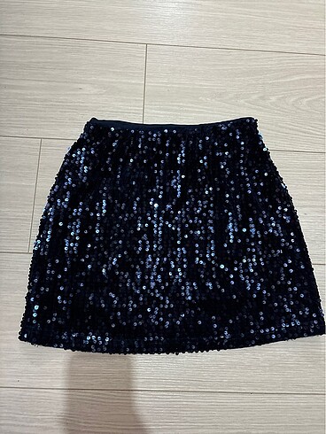 Stradivarius Gece eteği