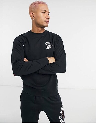 Nike Nike world tour koleksiyon ürünü
