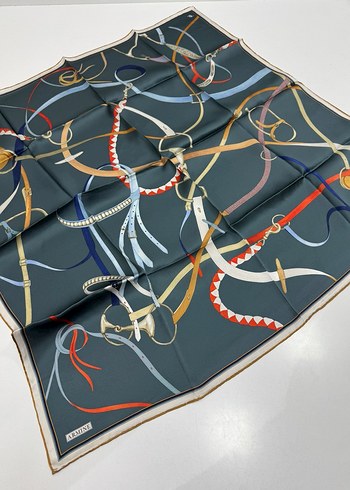 Armine 2026 İlkBahar Yaz Serisi eşarp zincir desen spor model - Görsel 3