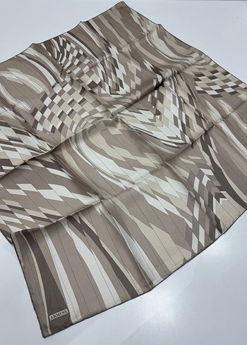 Armine Yeni Sezon Twill İpek eşarp spor model geometrik desen - Görsel 3