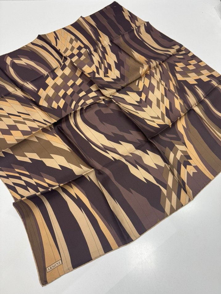 Armine Yeni Sezon Twill İpek eşarp spor model geometrik desen - Görsel 5