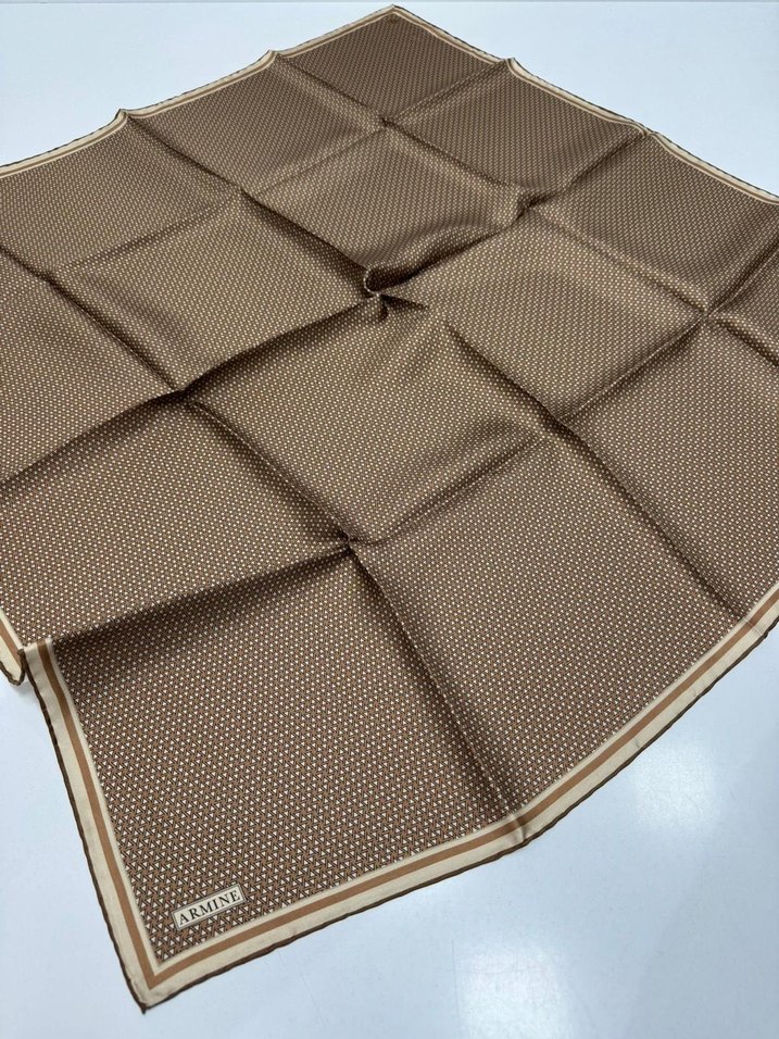 Armine Twill İpek Eşarp geometrik çıtır desen spor casual model - Görsel 5
