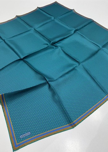 Armine Twill İpek eşarp küçük geometrik desen spor model - Görsel 2