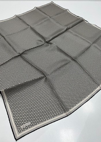 Armine Twill İpek eşarp küçük geometrik desen spor model - Görsel 3