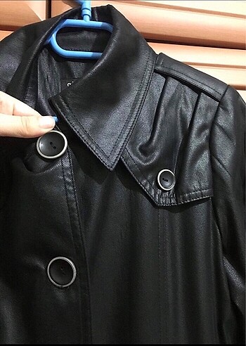 Kadın kap pardesü siyah deri görünümlü spor şık 38 beden - Görsel 7