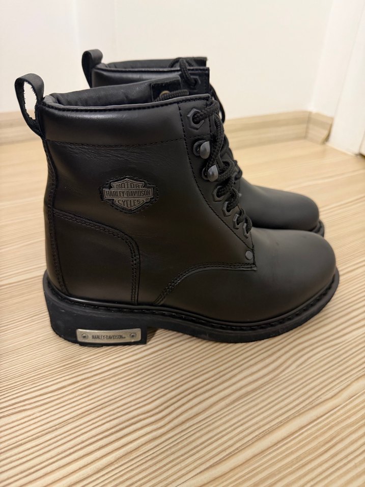 Harley Davidson Siyah Kadın Bot — görsel 4/5