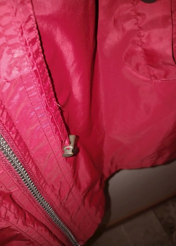 Uzun Kırmızı Fermuarlı Kadın yağmurluk - Görsel 3