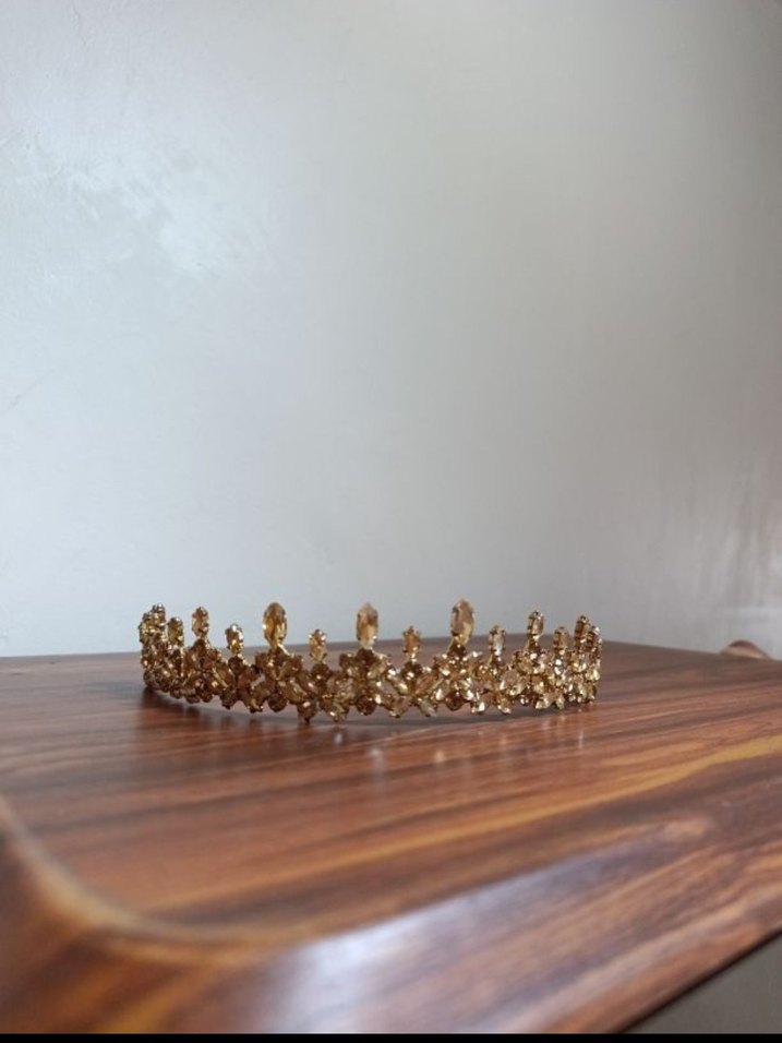 Parlak Altın Payetli Gelin Tacı - Görsel 2