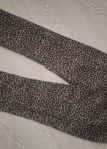 Leopar desenli pantolon 