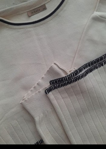 Gri Kenarlı Beyaz Uzun Kollu Triko Takım - Görsel 3