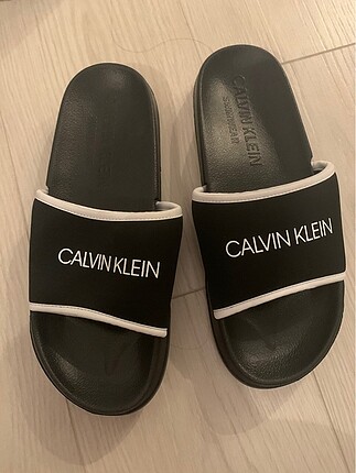 Calvinklein terlik 36 dan 46 ya tüm numaralar mevcuttur