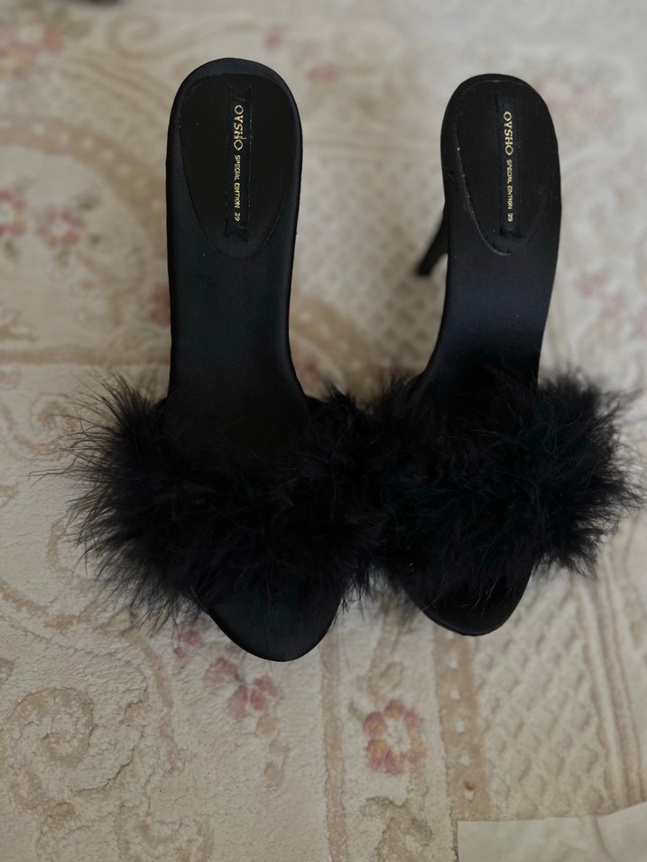 Siyah Tüylü Stiletto Topuklu Terlik - Görsel 4