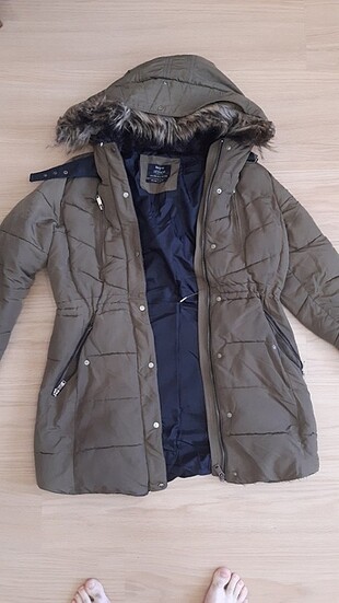 BERSHKA KISLIK ŞIŞME MONT 