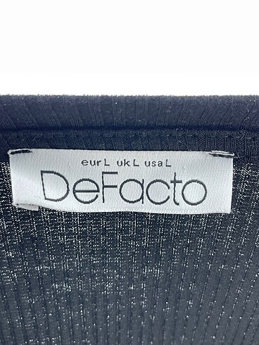 l Beden siyah Renk Defacto T-shirt %70 İndirimli.